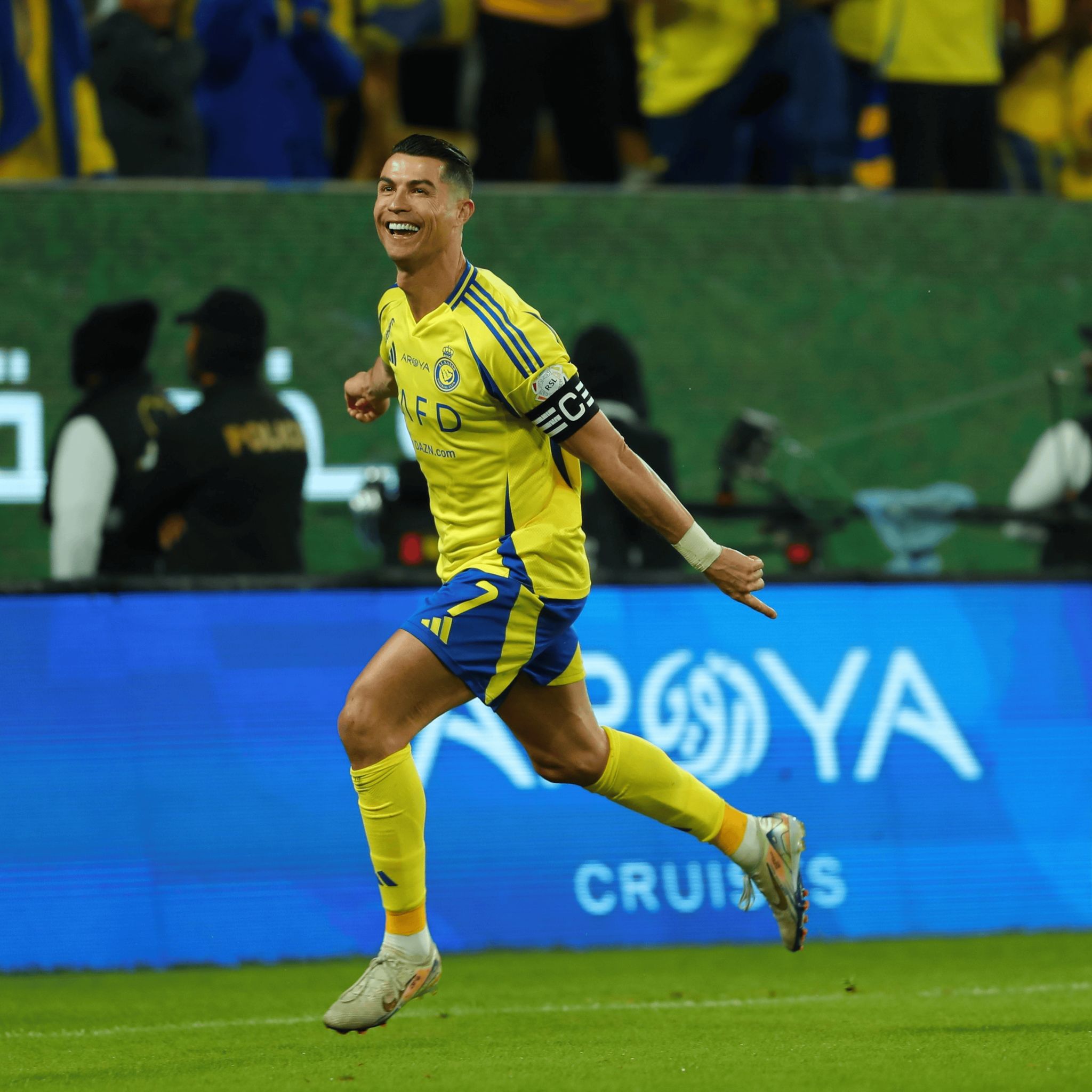 九游-C罗在塞尔维亚队比赛中刷新纪录，领先优势明显引发热议！-九游