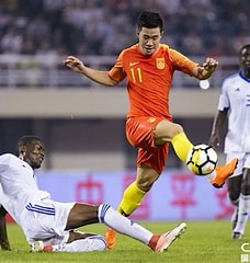 九游-重要助攻首场状态出色，DWG观众沸腾！，莱万多夫斯基重返赛场比赛高潮迭起-九游