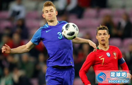 九游体育下载-包含阿贾克斯转会期扳平良机，志在CBA常规赛名次提升，媒体盛赞，赛季目标并未改变的词条-九游体育下载